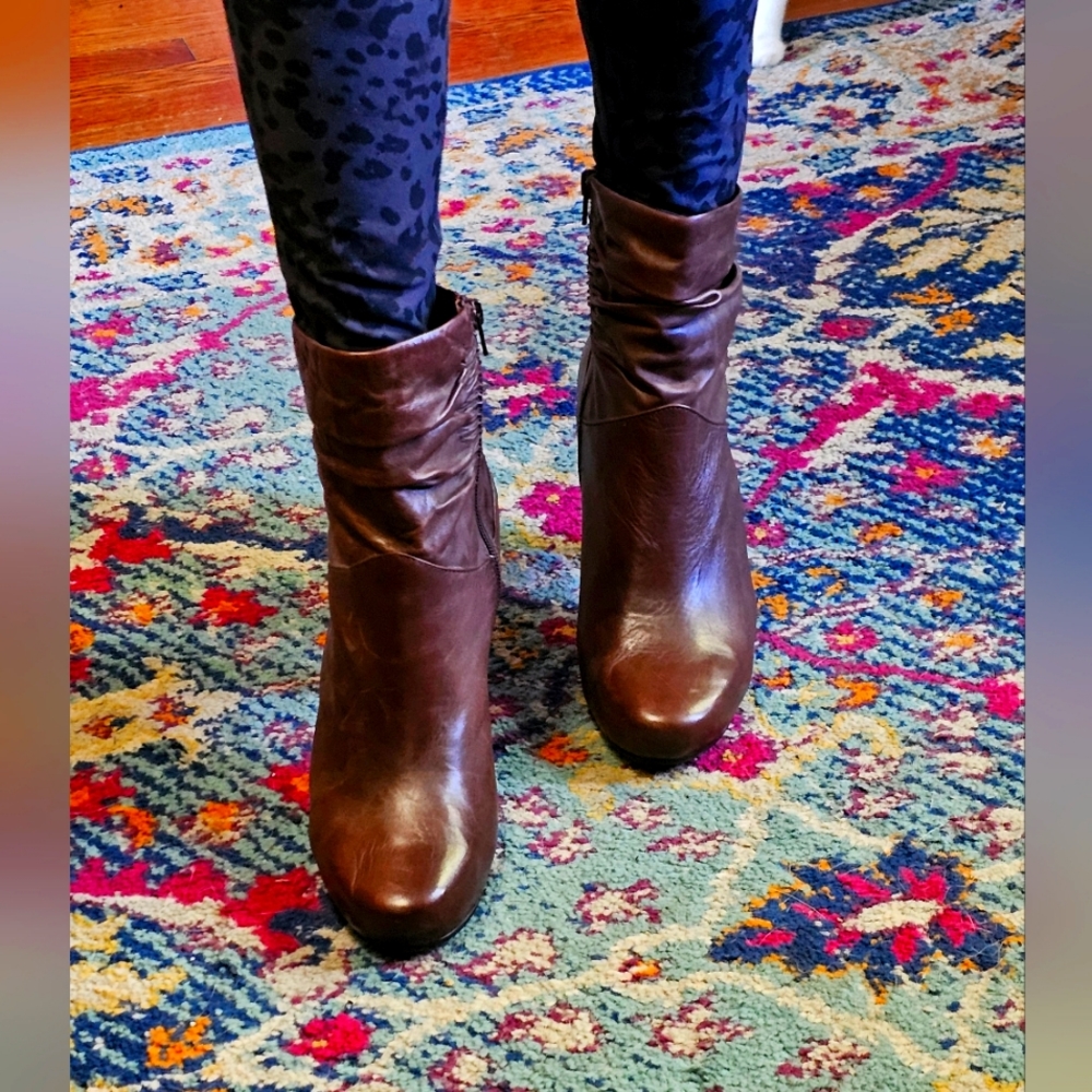 VINTAGE 90S LIKE NEW WORTHINGTON LEATHER BOOTIES SZ 10 lot 0007.